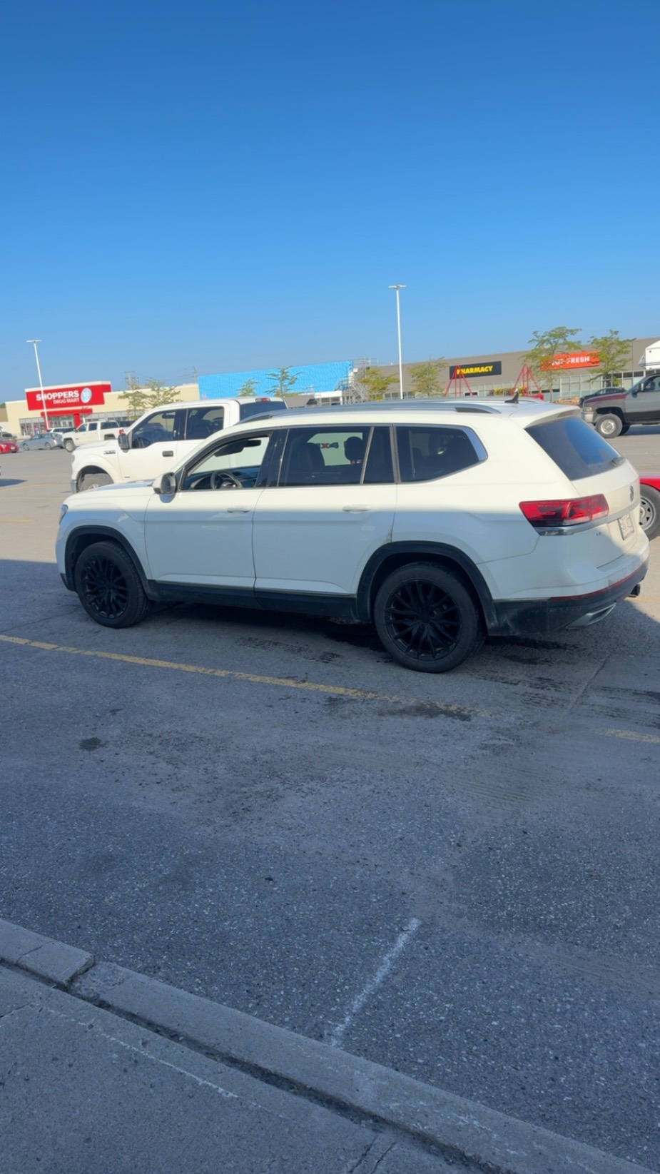 Volkswagen Atlas 2023 thumbnail 3